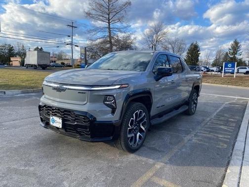 2025 Chevrolet Silverado EV RST