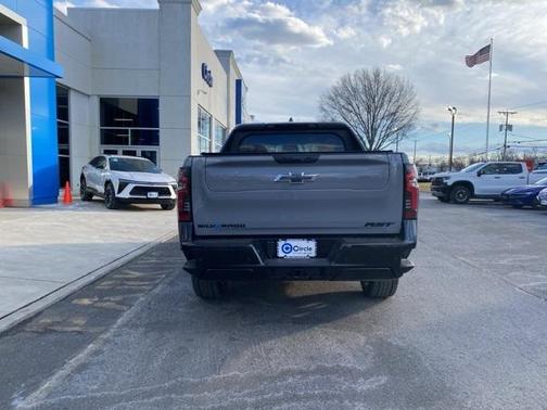 2025 Chevrolet Silverado EV RST