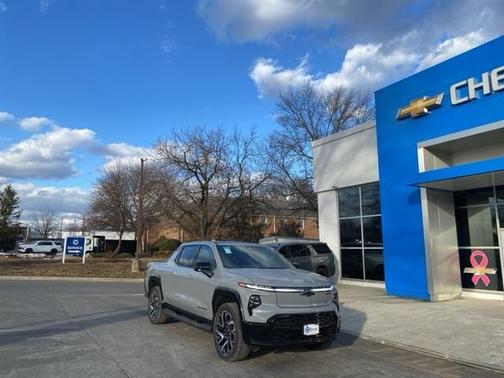 2025 Chevrolet Silverado EV RST