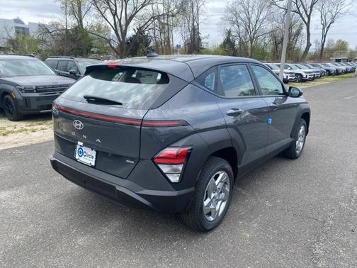 2025 Hyundai KONA SE