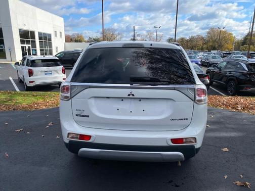 2015 Mitsubishi Outlander SE