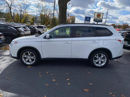 2015 Mitsubishi Outlander SE