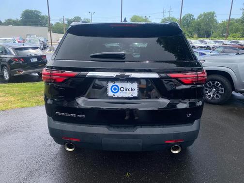 2022 Chevrolet Traverse LT Leather