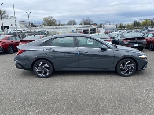 2025 Hyundai ELANTRA HEV Limited