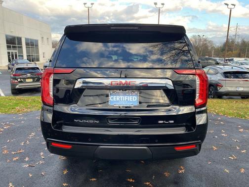 2024 GMC Yukon XL SLE