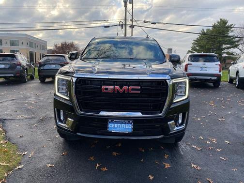 2024 GMC Yukon XL SLE