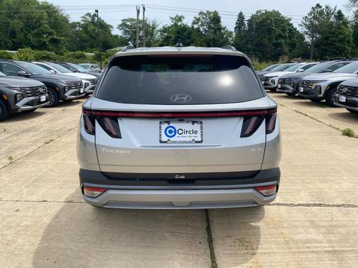 2025 Hyundai TUCSON SEL Convenience