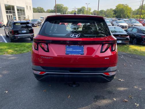 2022 Hyundai TUCSON SE