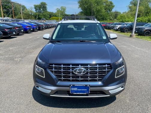 2023 Hyundai VENUE Limited