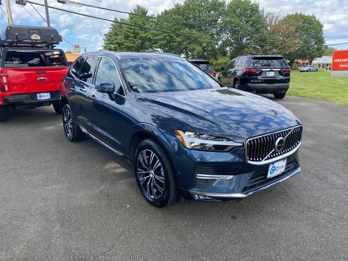 2022 Volvo XC60 B5 Inscription