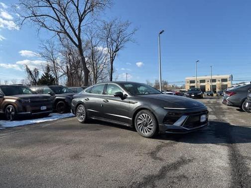 2025 Hyundai SONATA Hybrid Limited