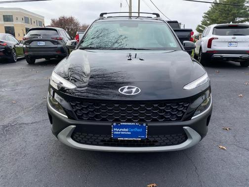 2023 Hyundai KONA SEL