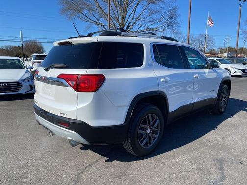 2019 GMC Acadia SLT-1