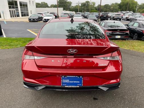 2023 Hyundai ELANTRA Limited