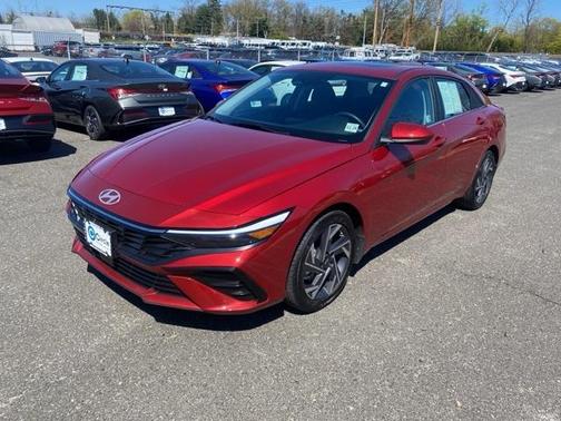 2025 Hyundai ELANTRA SEL Convenience