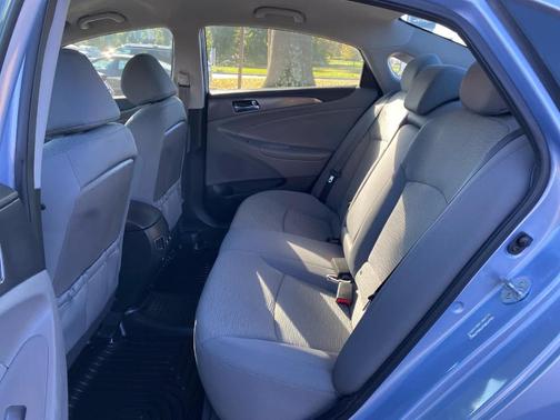 2013 Hyundai SONATA Hybrid Base