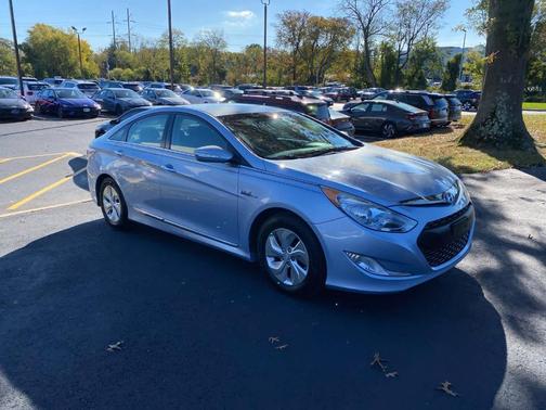 2013 Hyundai SONATA Hybrid Base