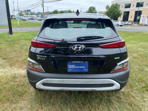 2022 Hyundai KONA SE