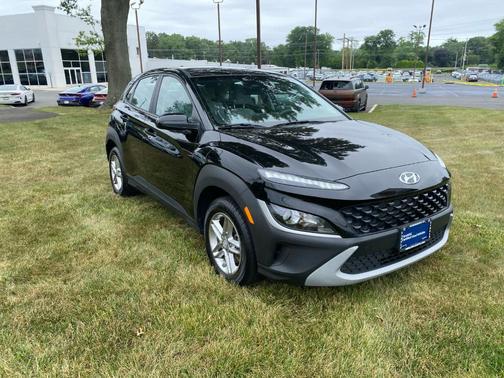 2022 Hyundai KONA SE