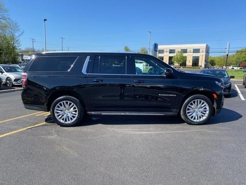 Black 2023 Chevrolet Suburban LT