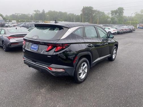 2022 Hyundai TUCSON SE