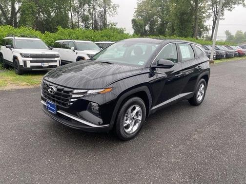 2022 Hyundai TUCSON SE
