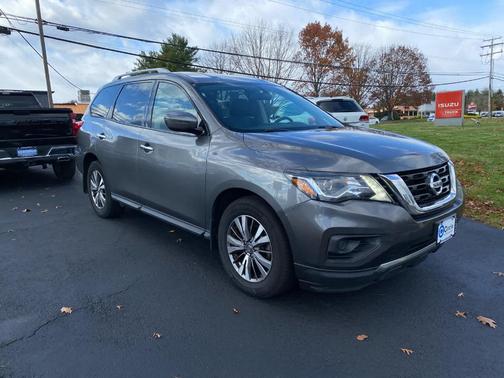 2018 Nissan Pathfinder S