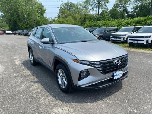 2024 Hyundai TUCSON SE