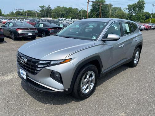 2024 Hyundai TUCSON SE