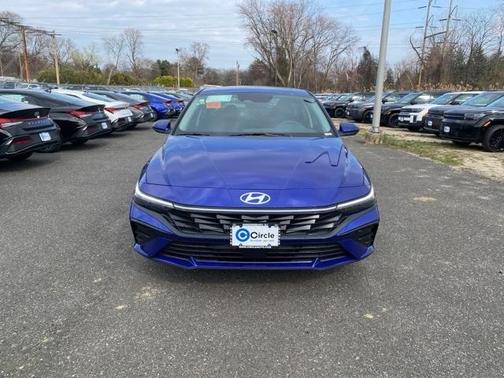 2025 Hyundai ELANTRA SEL Convenience
