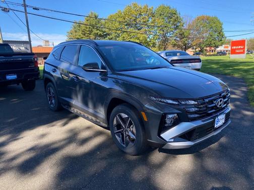 2026 Hyundai TUCSON SEL Premium