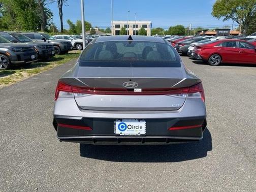 2025 Hyundai ELANTRA HEV Limited