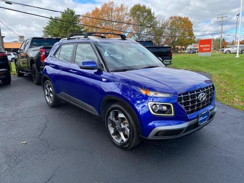 2023 Hyundai VENUE Limited