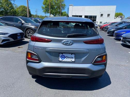 Sonic Silver 2020 Hyundai KONA SE