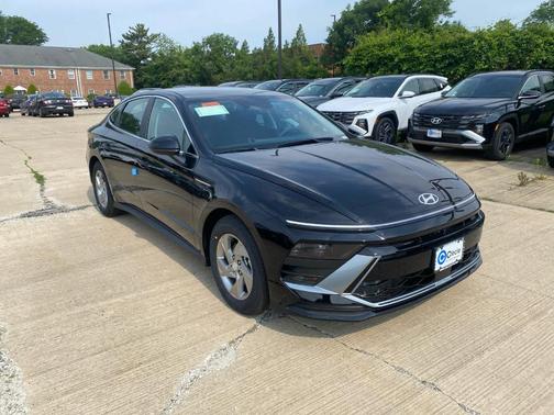 2025 Hyundai SONATA SE