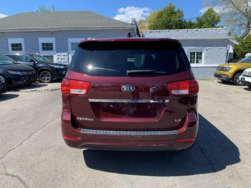 Venetian Red Pearl Metallic 2016 Kia Sedona LX