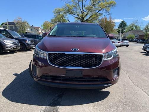 Venetian Red Pearl Metallic 2016 Kia Sedona LX