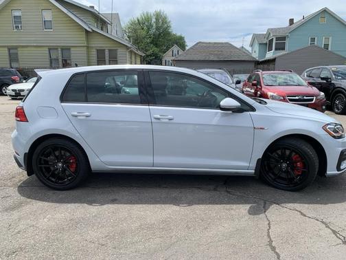 2019 Volkswagen Golf GTI 2.0T S 4-Door