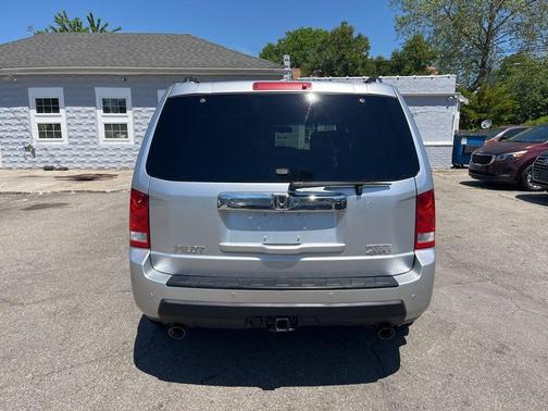 Polished Metal Metallic 2010 Honda Pilot Touring
