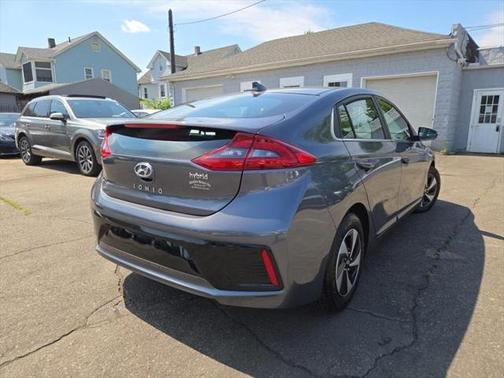 2018 Hyundai IONIQ Hybrid SEL