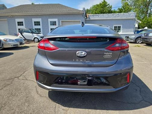 2018 Hyundai IONIQ Hybrid SEL