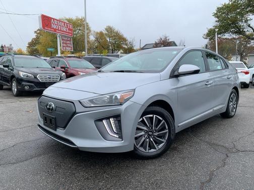2020 Hyundai IONIQ EV SE