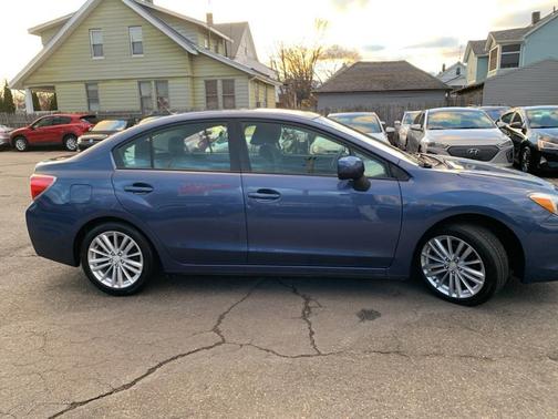 2013 Subaru Impreza 2.0i Premium