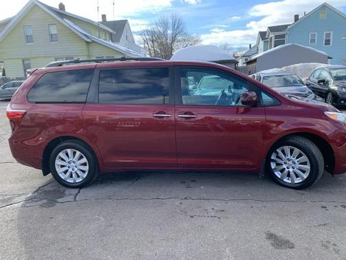 2015 Toyota Sienna XLE Premium