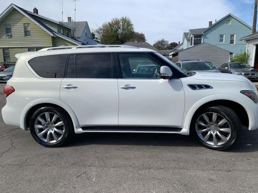 2012 INFINITI QX56 Base