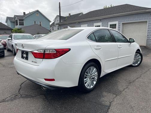 Starfire Pearl 2014 Lexus ES 350 Base
