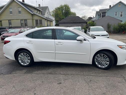 Starfire Pearl 2014 Lexus ES 350 Base