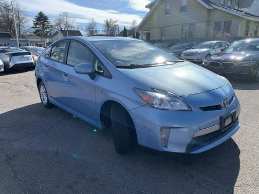 2014 Toyota Prius Plug-in Advanced