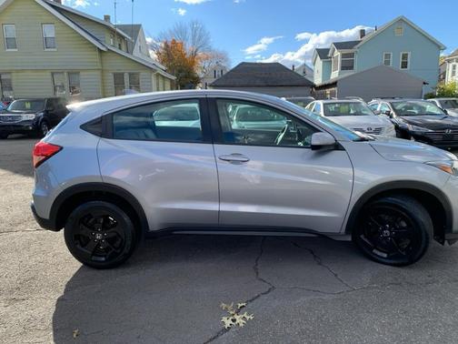 2017 Honda HR-V LX