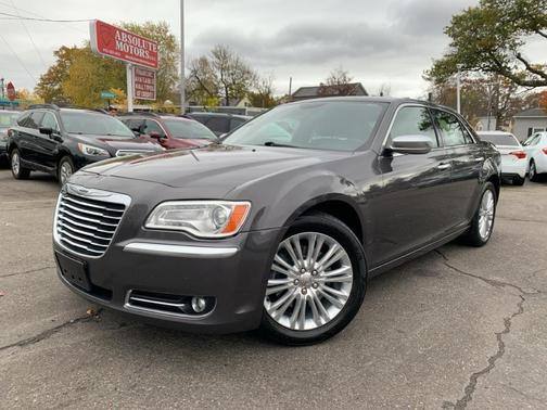 2013 Chrysler 300C Luxury Series
